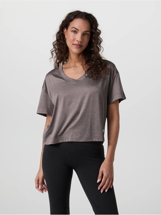 Vuori Tops - New Vuori Energy V Neck Short Sleeve Tee Shirt Size Medium Chia Heather